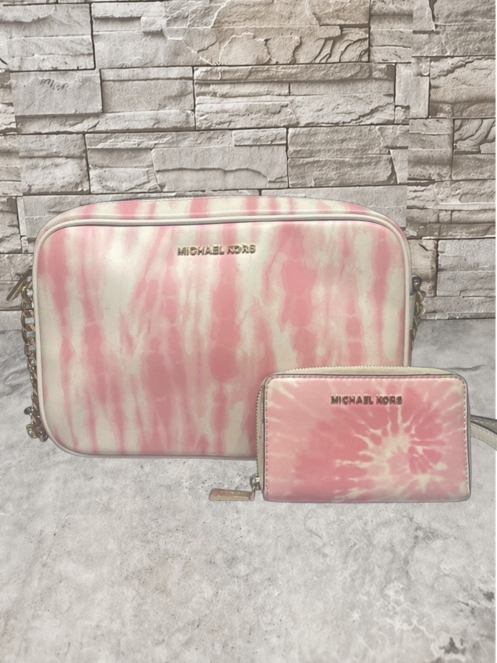 Michael Kors Large EW Crossbody Bag & Wallet Set Pink & White Shell Pink
